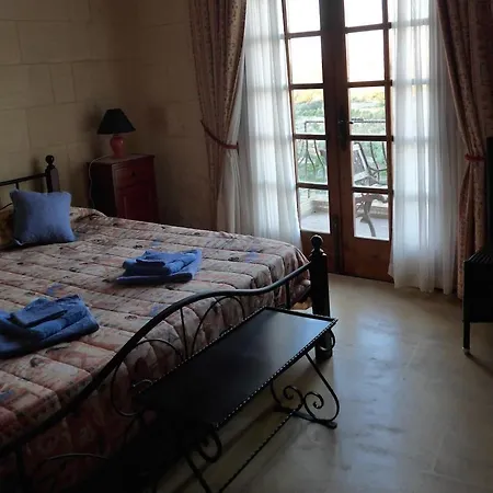 Gozo Entire With Large Pool Sea And Country Views Semesterbostad