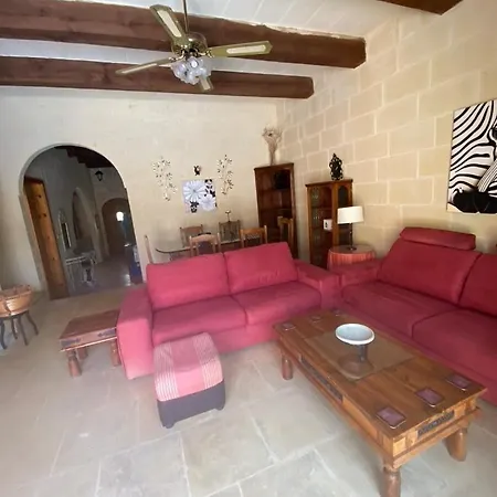 Semesterbostad Gozo Entire With Large Pool Sea And Country Views *