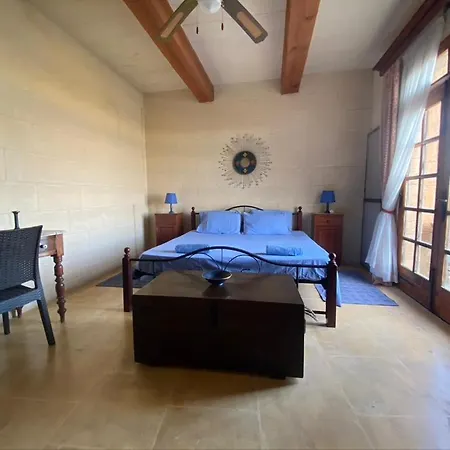 Gozo Entire With Large Pool Sea And Country Views *