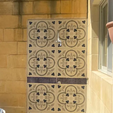 Gozo Entire With Large Pool Sea And Country Views *