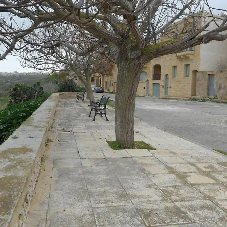 Gozo Entire With Large Pool Sea And Country Views 度假居