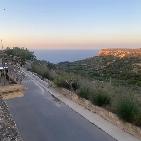 Gozo With Scenic Views And Pool Ferienhaus Xagħra