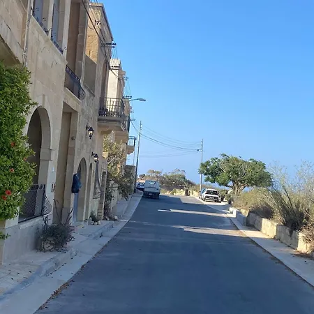 Gozo With Scenic Views And Pool Ferienhaus Xagħra