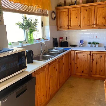 Gozo With Scenic Views And Pool