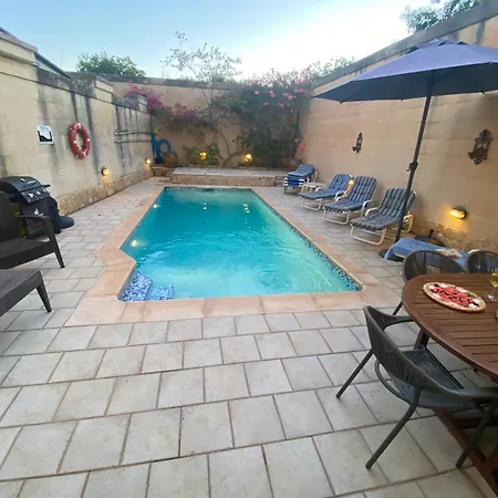 Gozo With Scenic Views And Pool Ferienhaus *